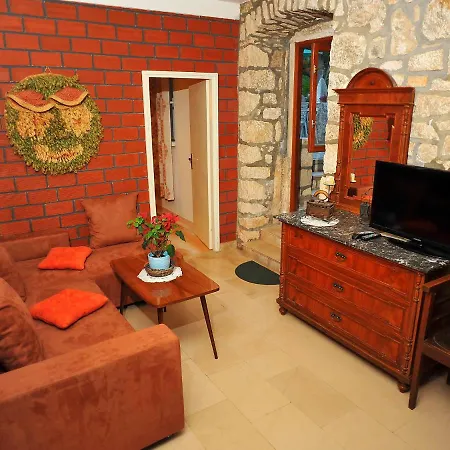 Mirta-1 By Interhome Sutivan